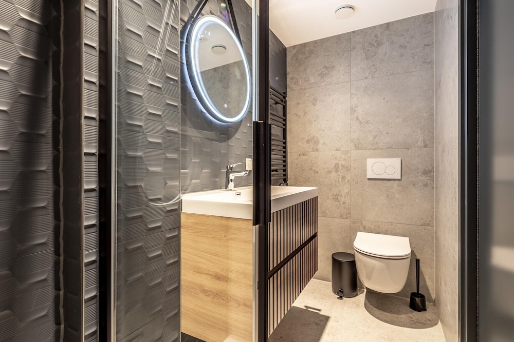 Modern Stay in Historic Delft