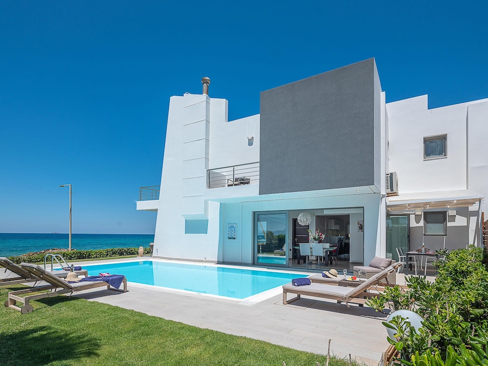 Villa Almyra