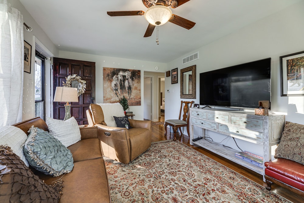 Lexington Vacations - Lovely Lexington Home: 4 Mi to Downtown! - Property Image 8