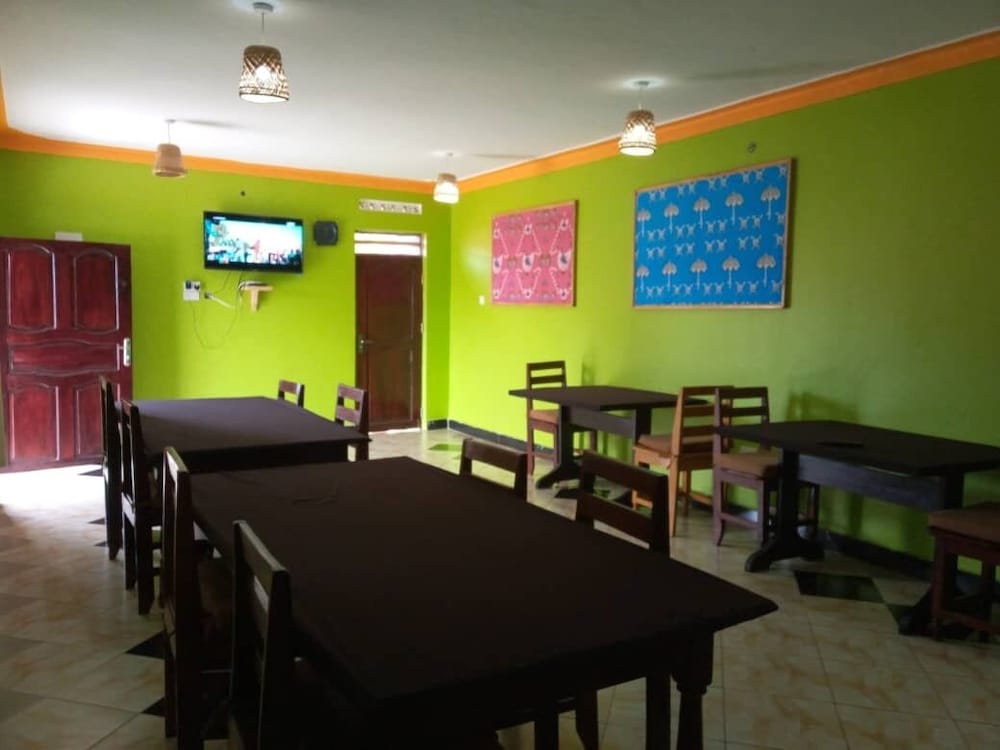 Sipi Travellers Lodge view 5