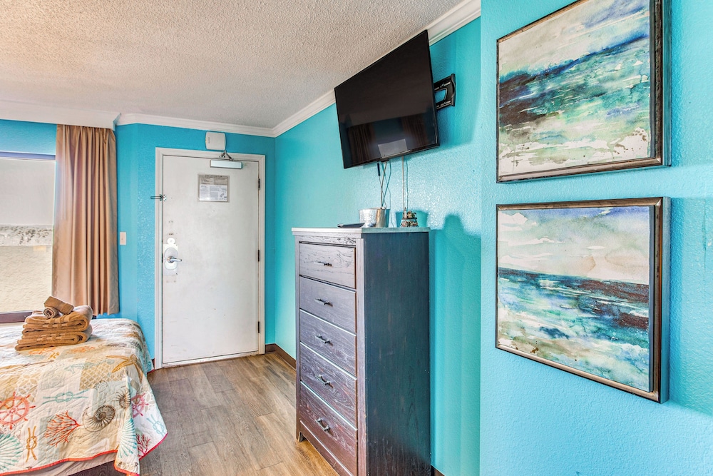 Sun, Sand & Sea Views: Myrtle Beach Condo