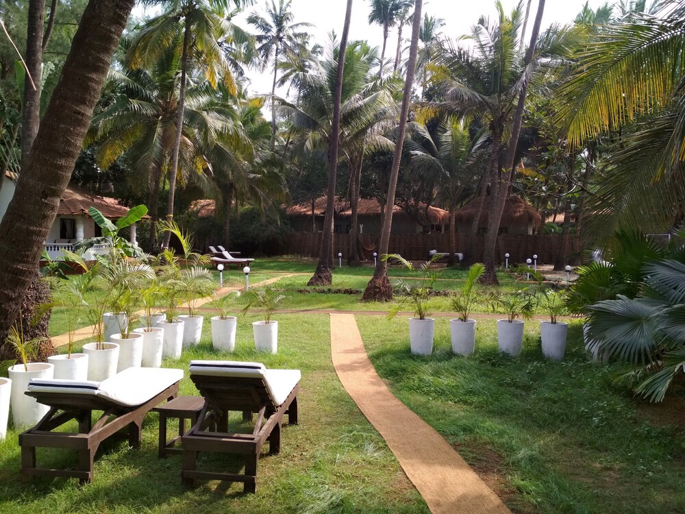 Mamagoa Resort
