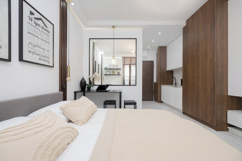 Pawia Studio Warsaw by Renters view 2