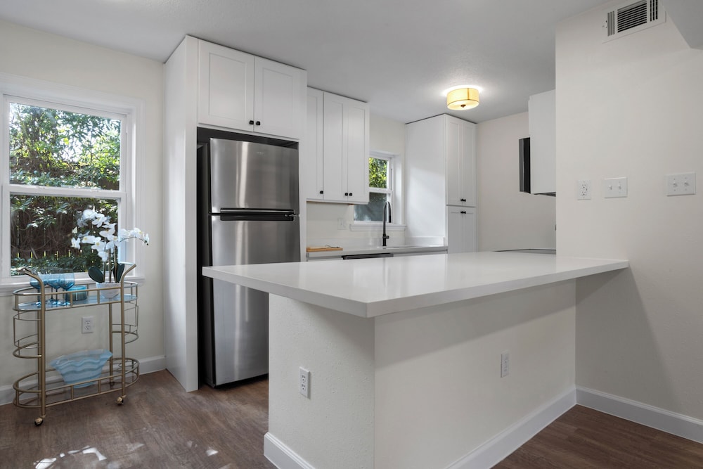 Porter Condos