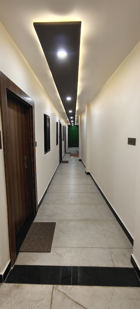 Shri Anant Mahadev Guest House