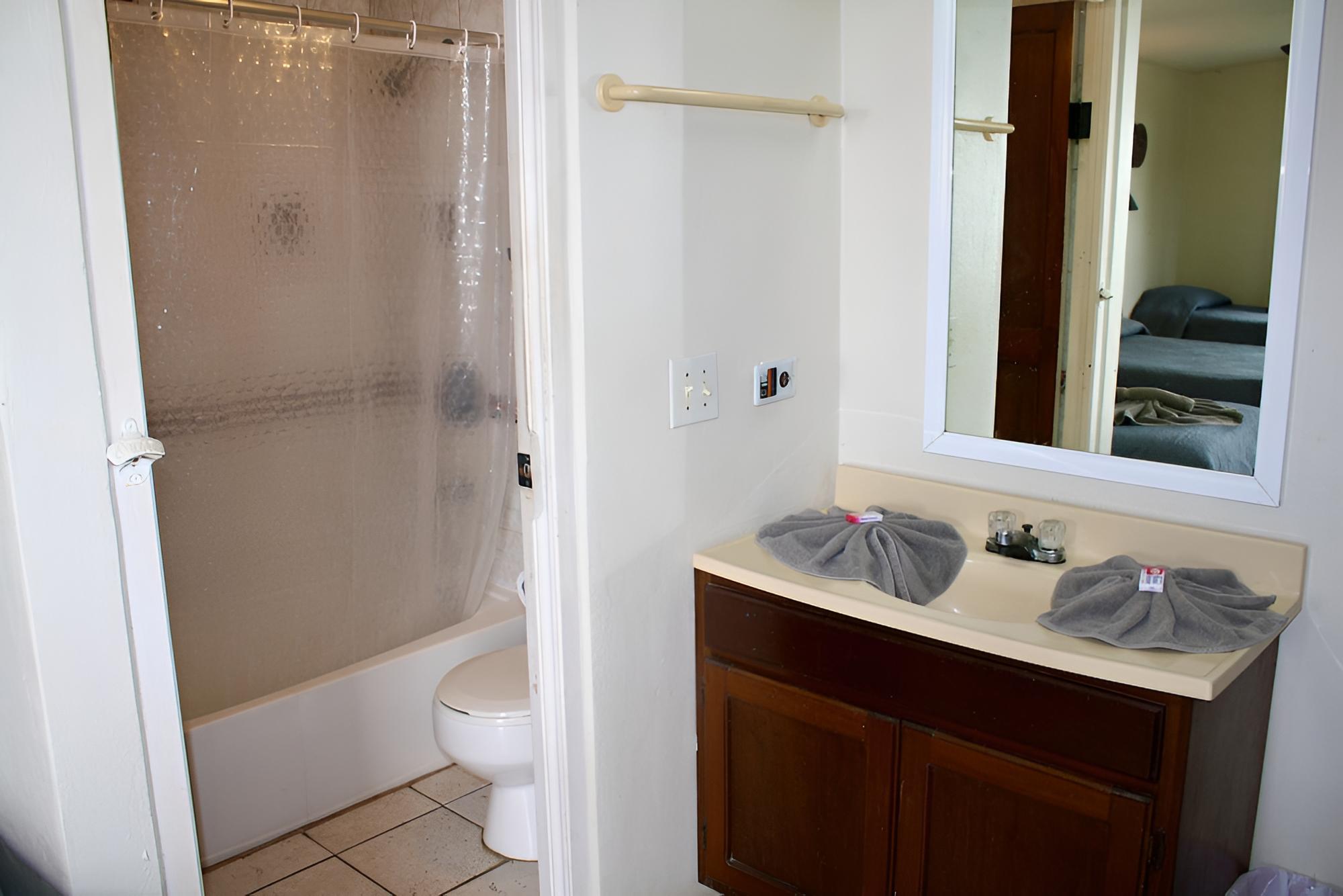 San Pedro Holiday Hotel