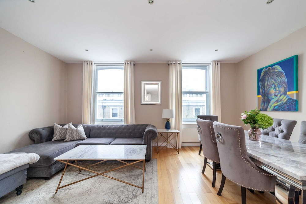 Luxury Chelsea Apartment