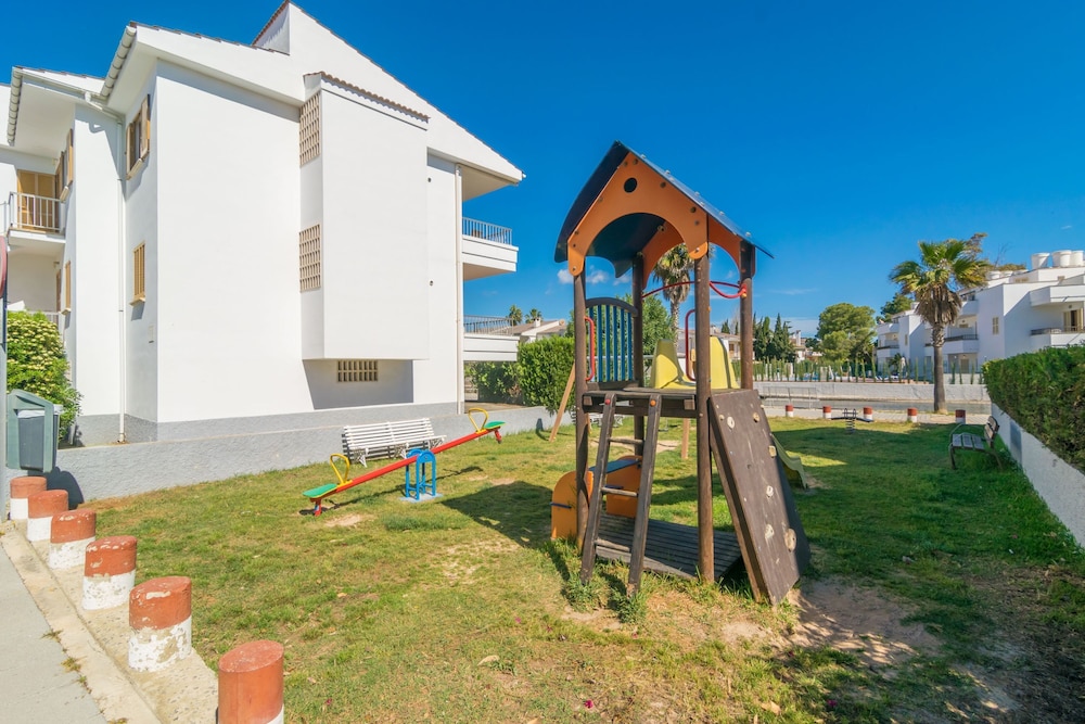 Riandgo in Alc dia With 2 Bedrooms and 1 Bathrooms view 3