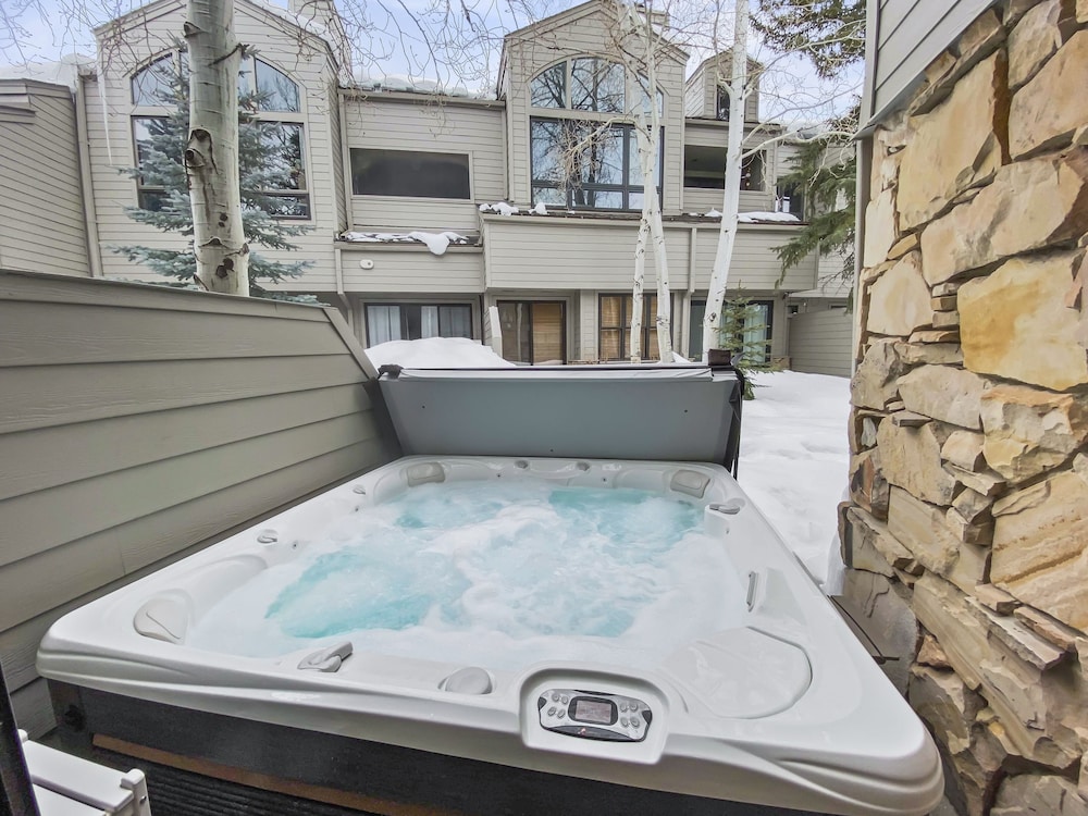 1208 Stonebridge Secret! Deer Valley Escape With Hot Tub! 4 Bedroom Townhouse by RedAwning view 3