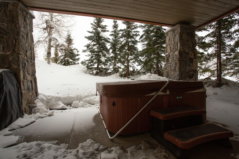 Trail's End Lodge at Deer Valley Resort - One Bedroom Residence with Spa #105jan 1 Condo