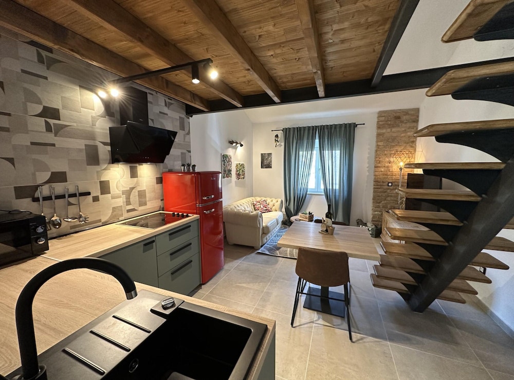 Apartment With Cozy Bedroom