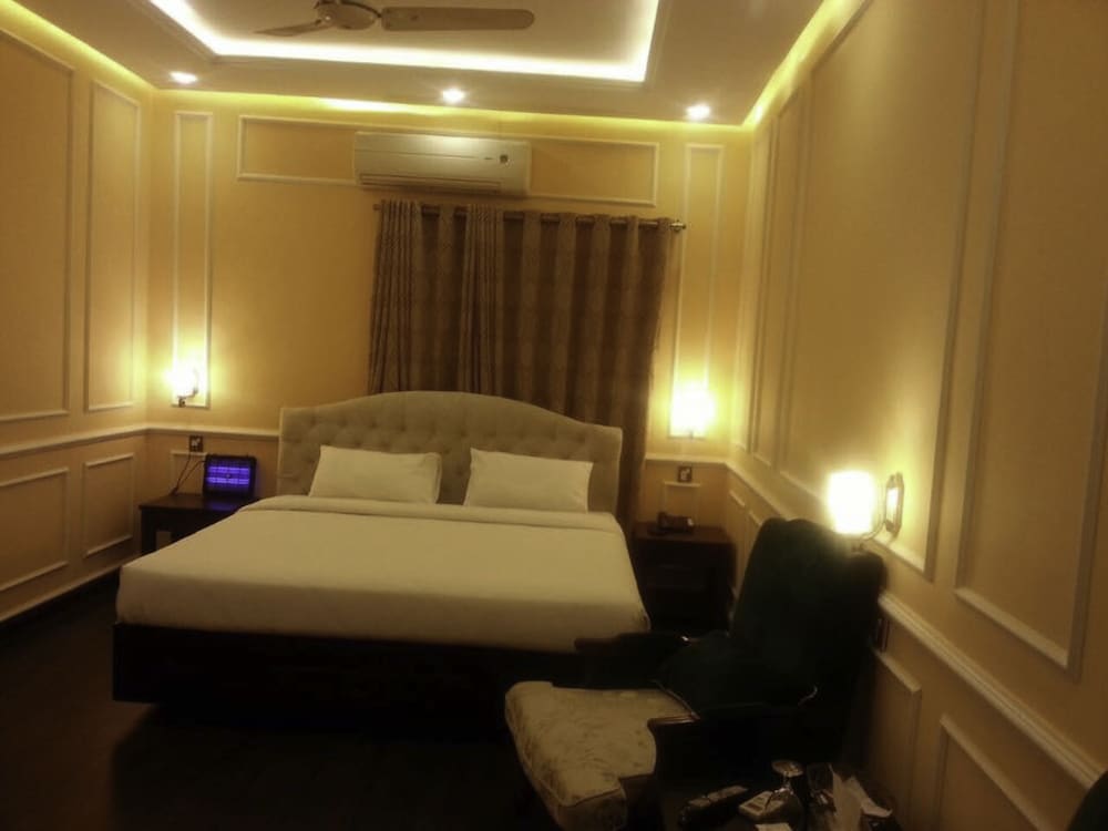 Riviera Guest House