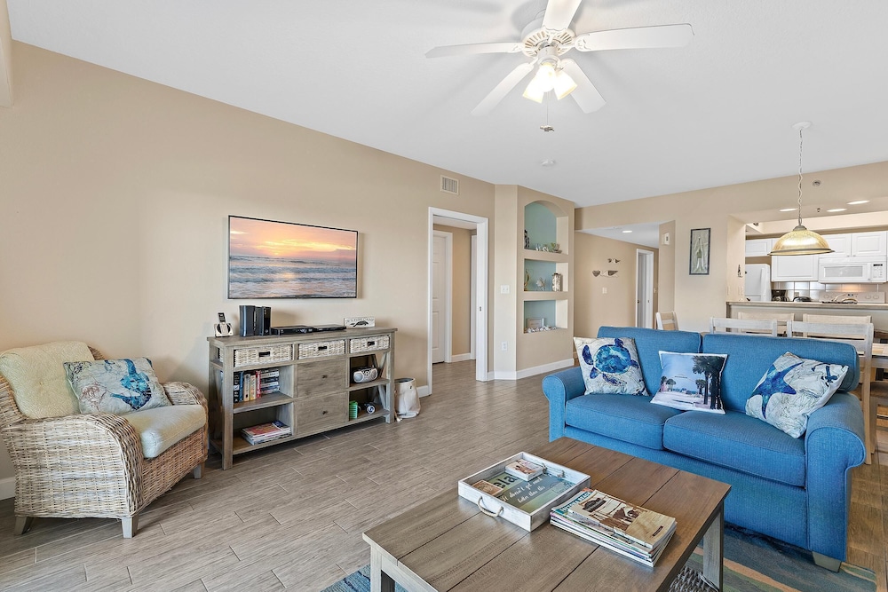 Oceanwalk 3-403