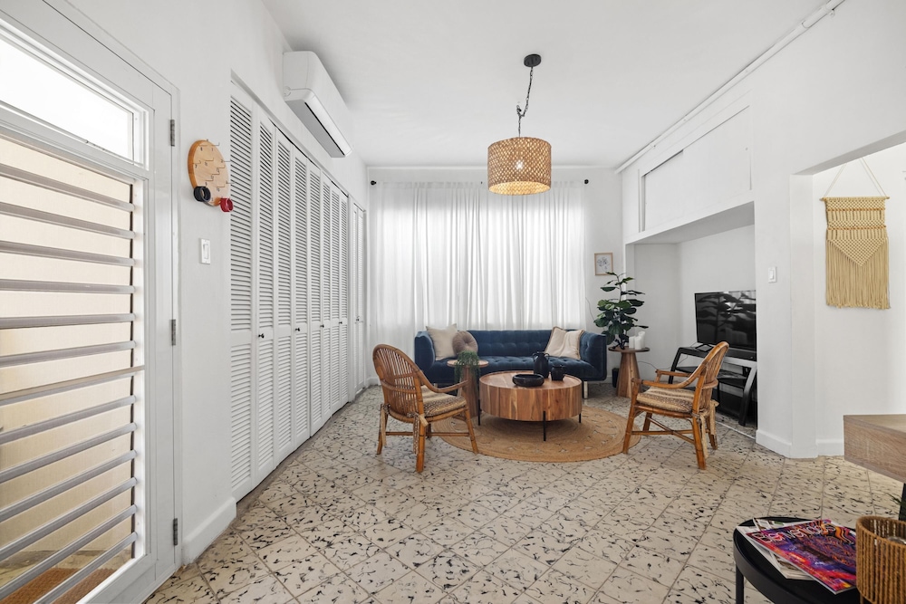 Otium Rentals Historic and Vibrant Apartment view 4