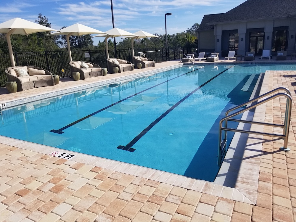 Miscellaneous Market Vacations - Tropical Waterview Escape - Property Image 1