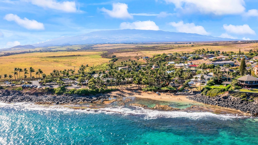 Kuau Plaza Paia Condo with Parking
