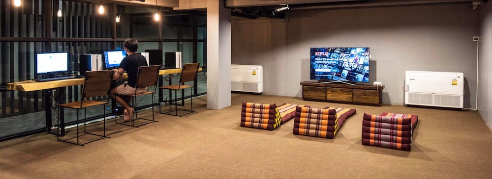 lounge