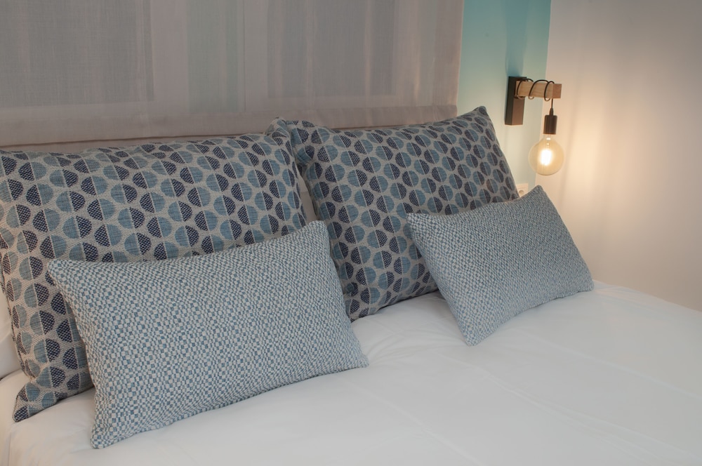 ABAL Apartments - Barrio