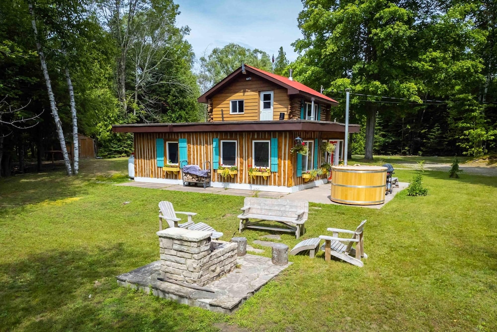 Nature Lovers Retreat log Home - L il Ranch