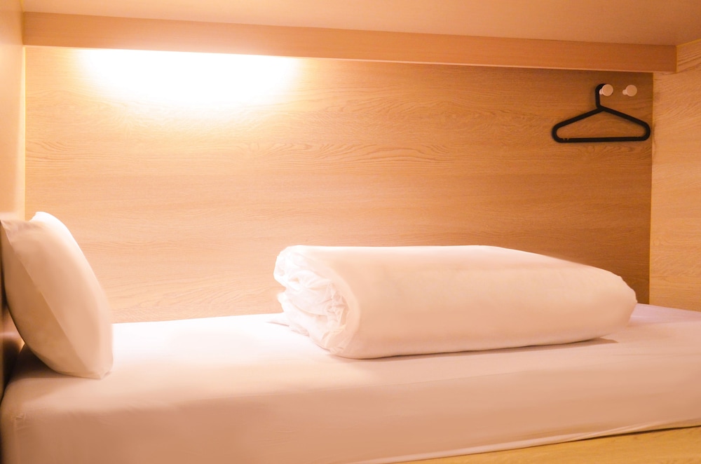 StarBox Hostel
