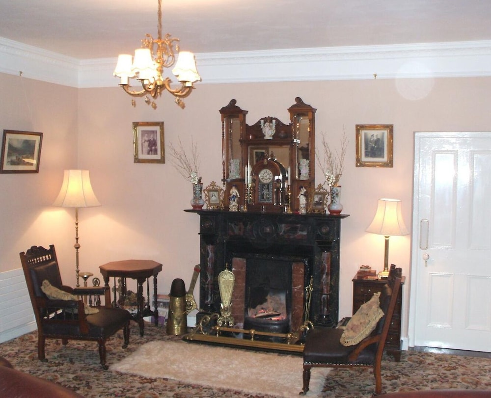 Grove Farm House B&B