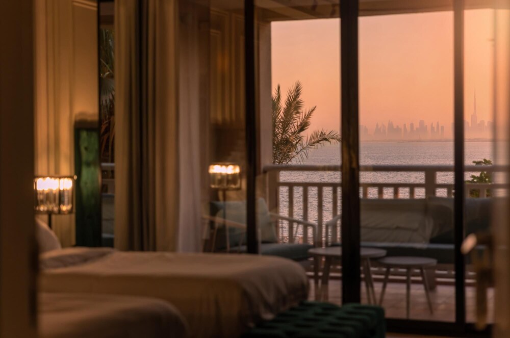 Signature Residence - The Palm Jumeirah - 2 Bedrooms 170 SQM