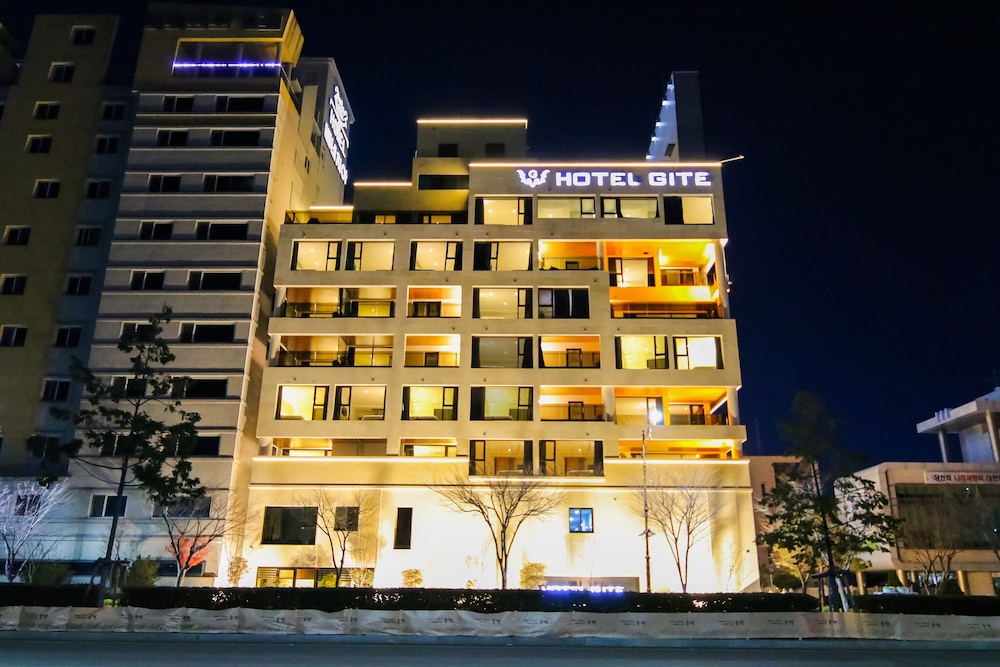 Hotel Gite - Image 1