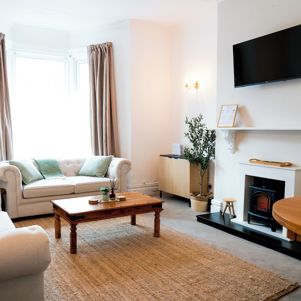 Centre of Whitley Bay Short & Long Stay