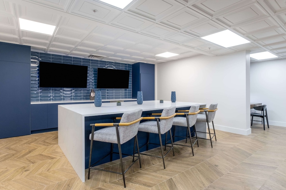 meeting & event spaces