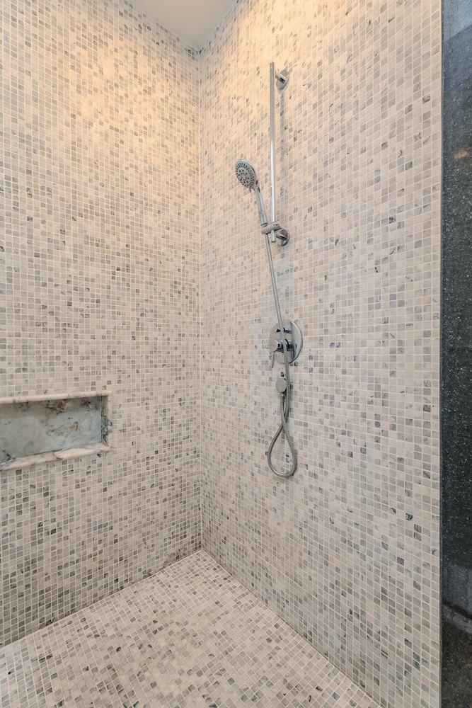 Wings Elegant 2BR Villa , Bang Tao Beach