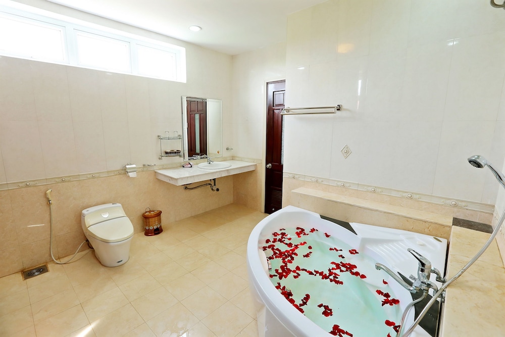 Well-To-Do Villa