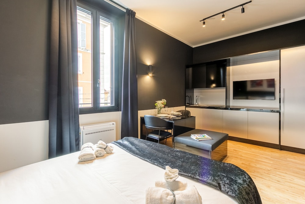 Quantum 4 Neutron in Milano