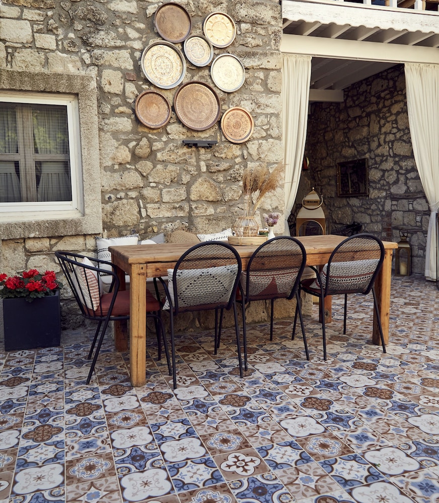 Morisi Avlu - Image 13