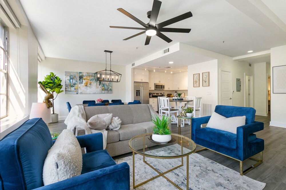 New Orleans Vacations - Modern 4BR Condo in the Heart of NOLA - Property Image 17