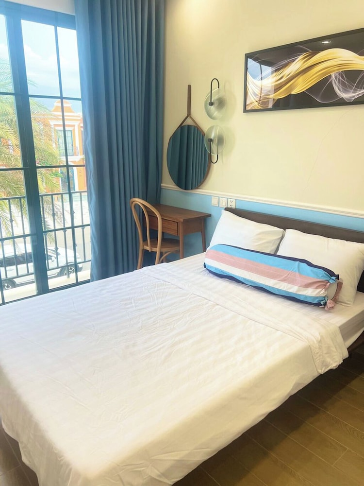Deluxe 3 Br Corner House - Novaworld PT