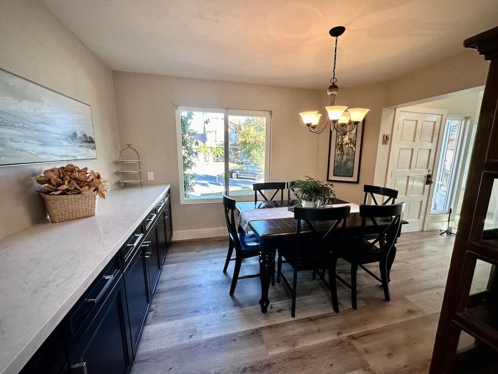Crestview Oceanside - Family-friendly Private Yard