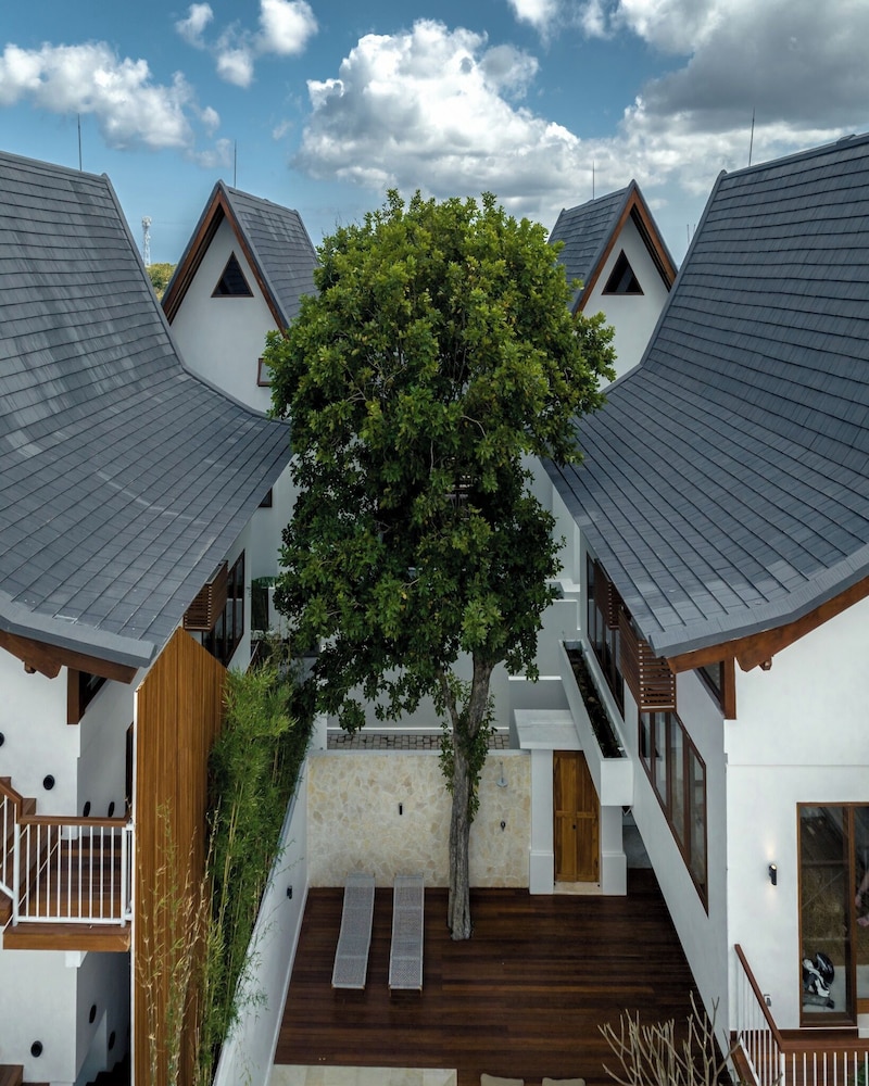 Treetop Villas