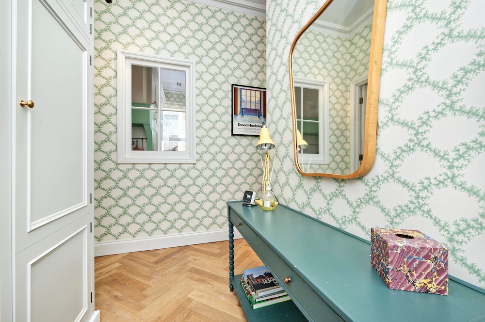 Charming 1 Bedroom 1 Bathroom Notting Hill