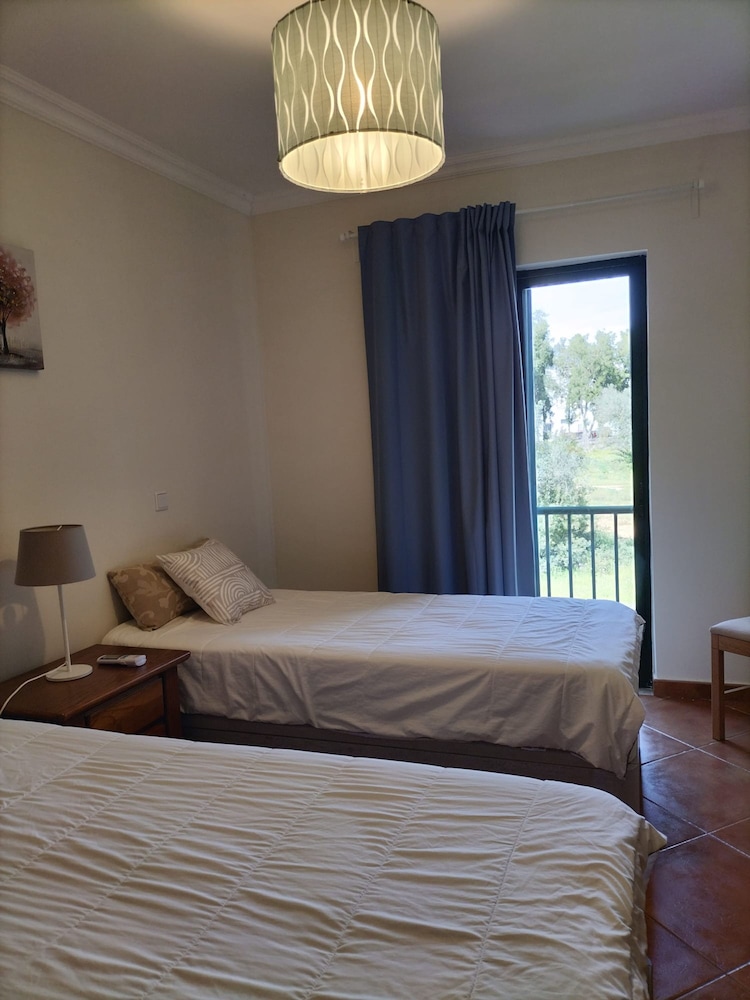 T2 Vila Bairos A C Piscina e Garagem Vilamoura