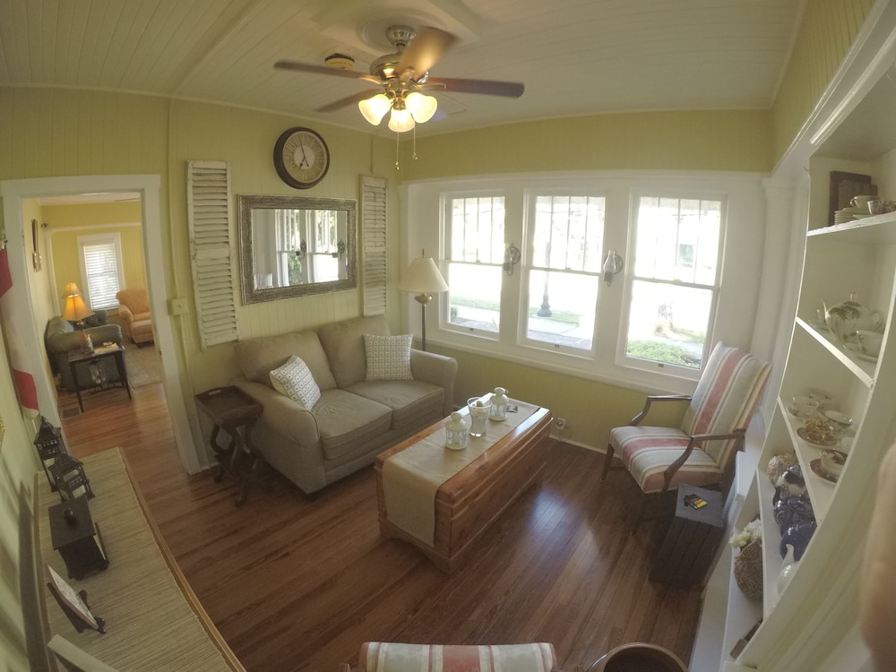 The Hibiscus House