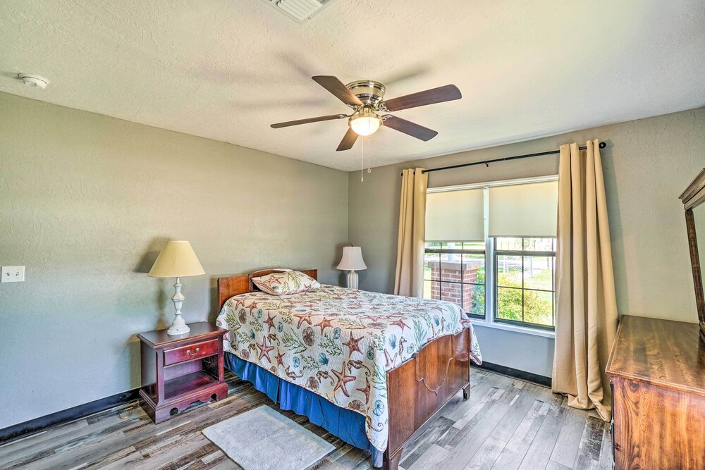 Centrally Located Lawton Home: Dogs Welcome! view 2