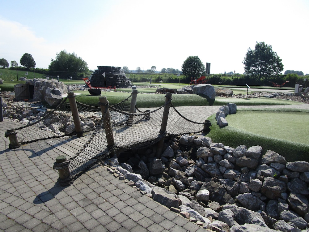 Hotel Fleur De Lys - Property Image 1