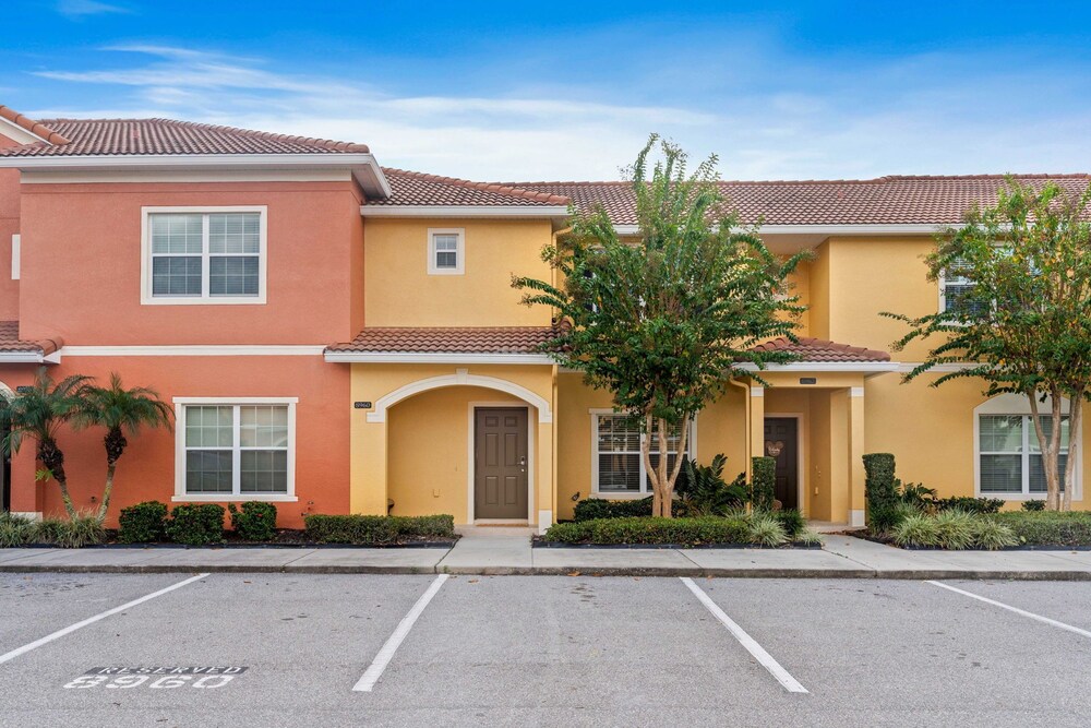 8960 Cat Palm Road