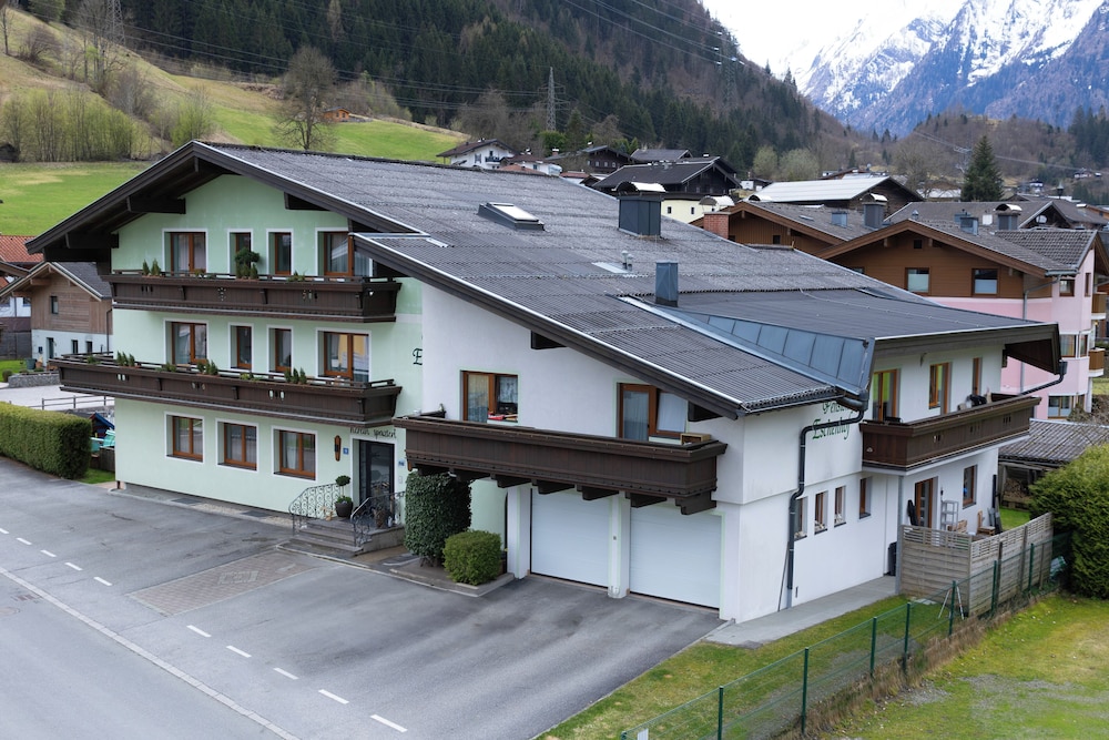 ESCHENHOF BED & BREAKFAST & MORE