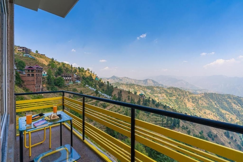 The Hosteller Kufri, Shimla