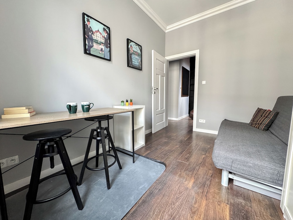 RentPlanet - Apartament Łazarz