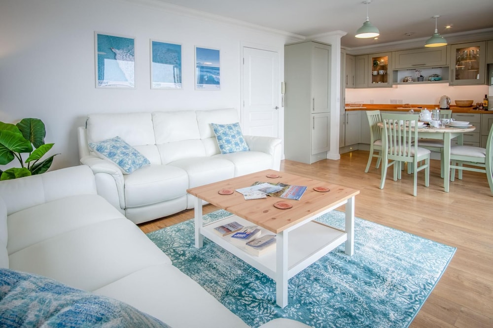 3 St Bride s Bay View - 3 Bedroom - Broad Haven