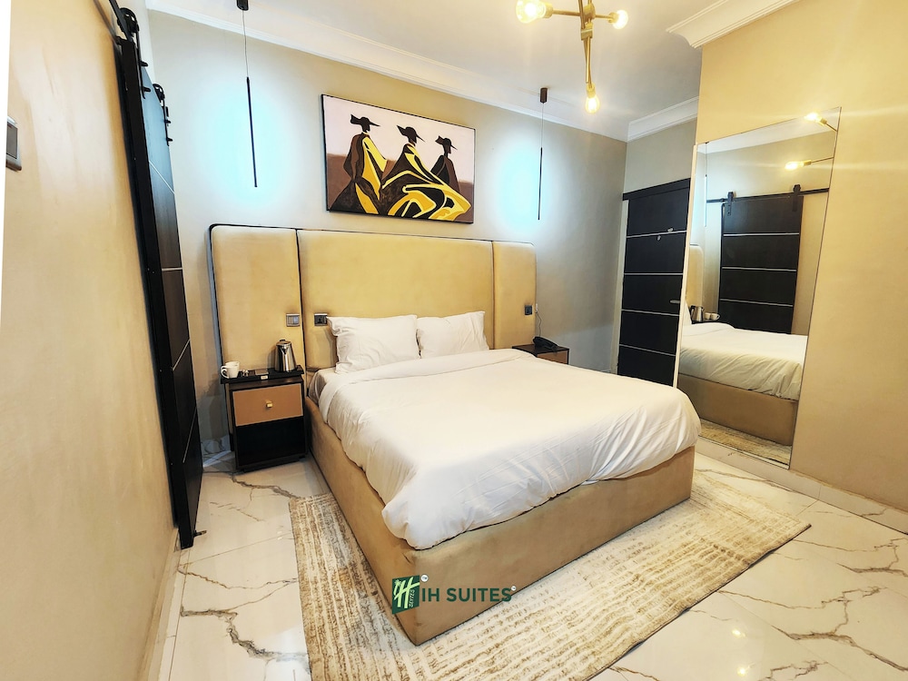 Ihsuites