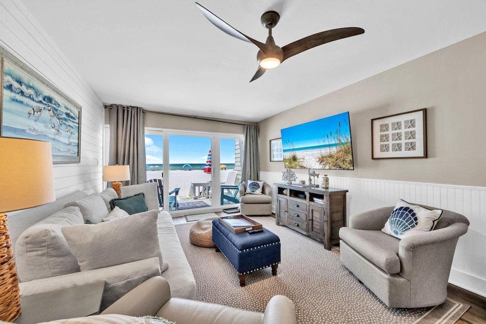 Pirate Cove Villas #111