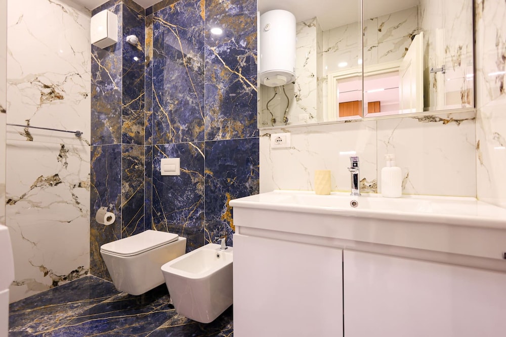 Grandstay Urban Two in Durr s